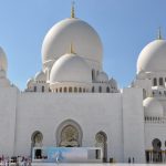 Белая мечеть в Абу-Даби ОАЭ