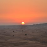 Закат в пустыне возле Дубая